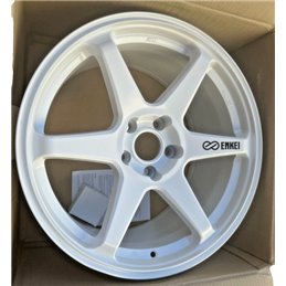 T6R 18x9.5 38mm 5x114.3 Bolt Pattern 72.6 Vanquish White Wheel