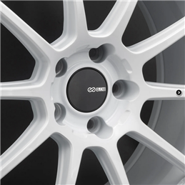 TRIUMPH 18x9.5 5x114.3 38mm Vanquish White Wheel