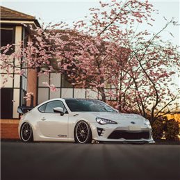 Silencieux et Intermédiaire (sans résonnateur) GT86